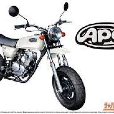 Qingdao 1/12 Honda AC16 Ape '06 Motorcycle Model Kit