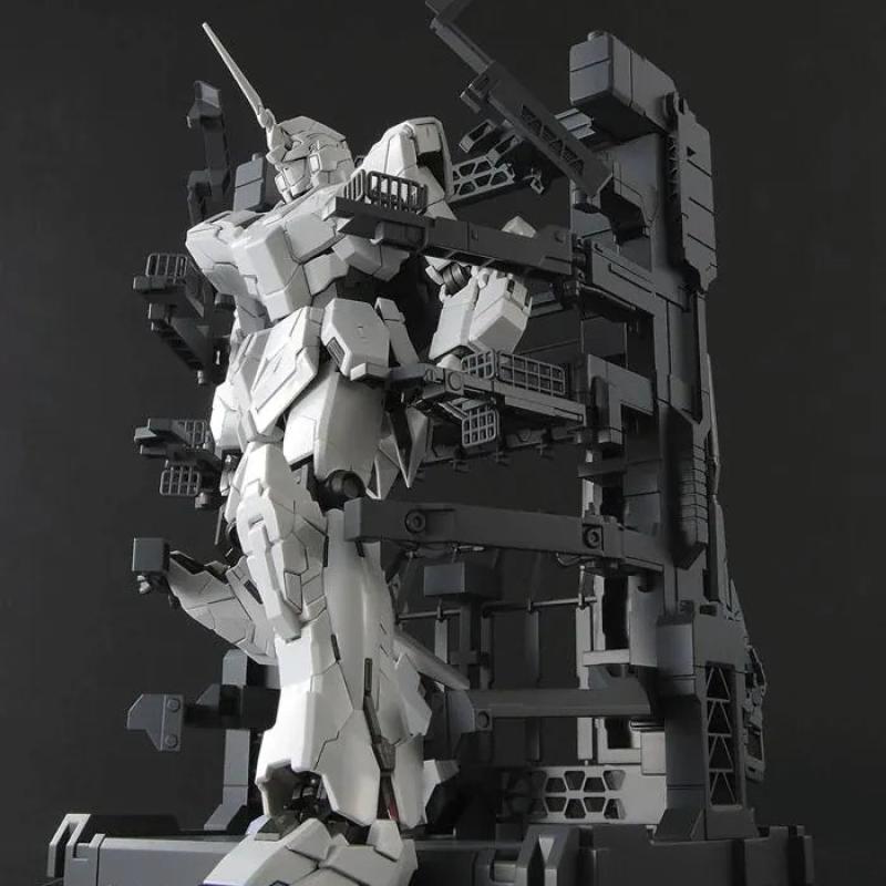 Bandai MG 1/100 ยูนิคอร์น กันดั้ ฉากหน้ากล่อง รุ่นพิเศษ