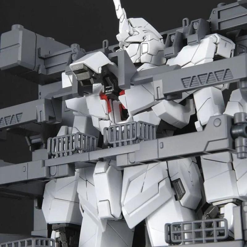 Bandai MG 1/100 ยูนิคอร์น กันดั้ ฉากหน้ากล่อง รุ่นพิเศษ