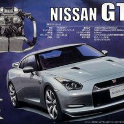 ฟูจิบิ 1/24 NISSAN GT-R R35 ชุดโมเดลเครื่องยนต์