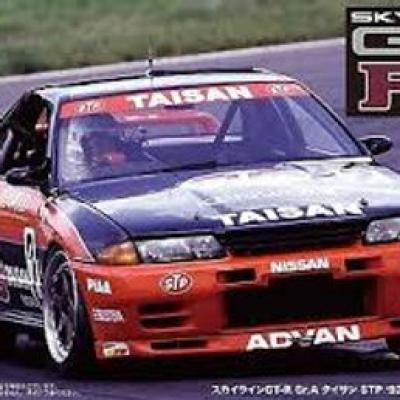 STP Taisan 1992 Gr.A Nissan Skyline GT-R BNR32