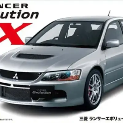 Model Mitsubishi Lancer Evolution IX GSR skala 1/24 dari Fujimi Beauty.