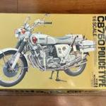 โมเดล Honda CB750 รุ่นตำรวจขนาด 1/6 จาก Tamiya