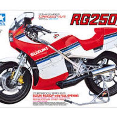 Tamiya 1/12 Suzuki RG250Γ full accessory model
