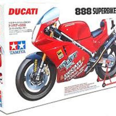โมเดลจักรยานยนต์ Ducati 888 มาตราส่วน 1/12 จาก Tamiya
