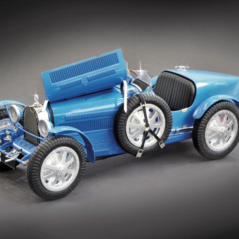Italeri 4713S 1/12 Bugatti 35B Roadster โมเดลรถยนต์ประกอบรายละเอียดสูง